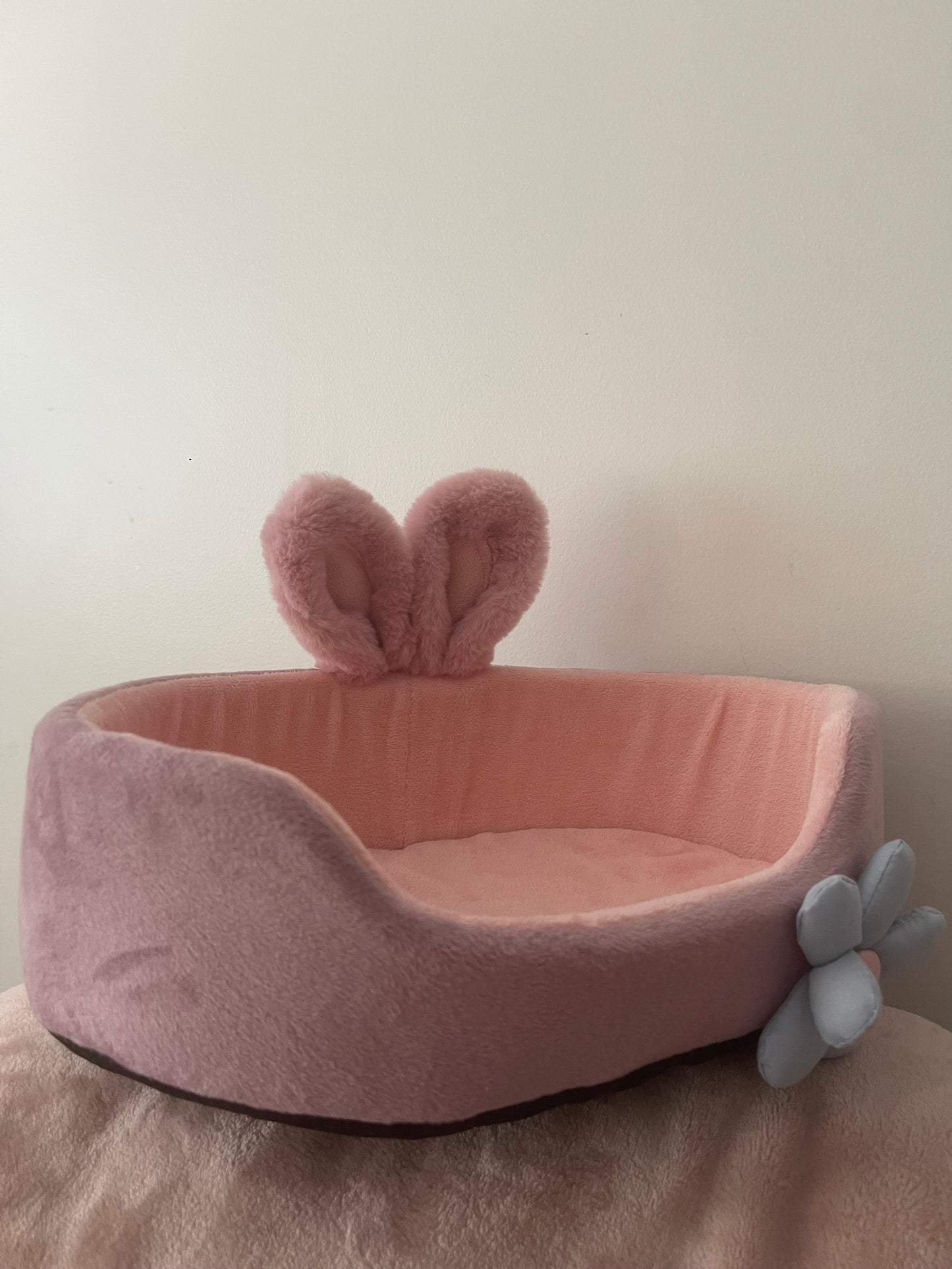 Bed shaped like a rabbit – very soft
