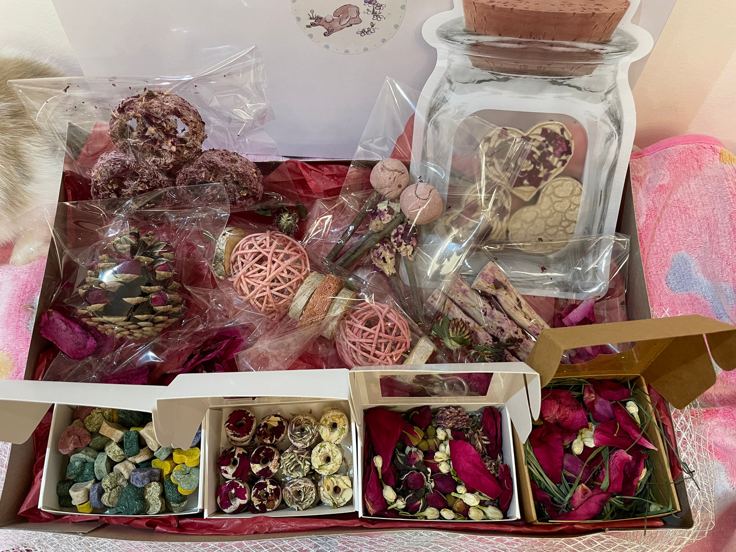 Cupid's Gift Box 💗