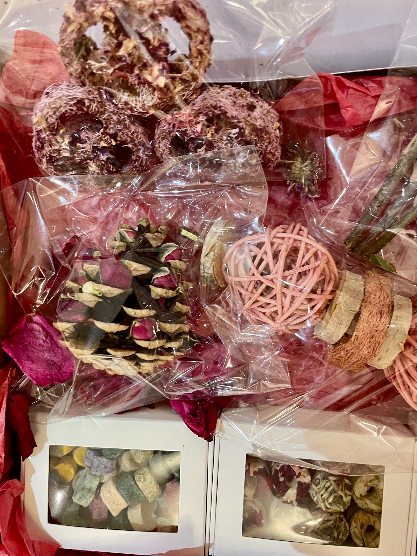 Cupid's Gift Box 💗