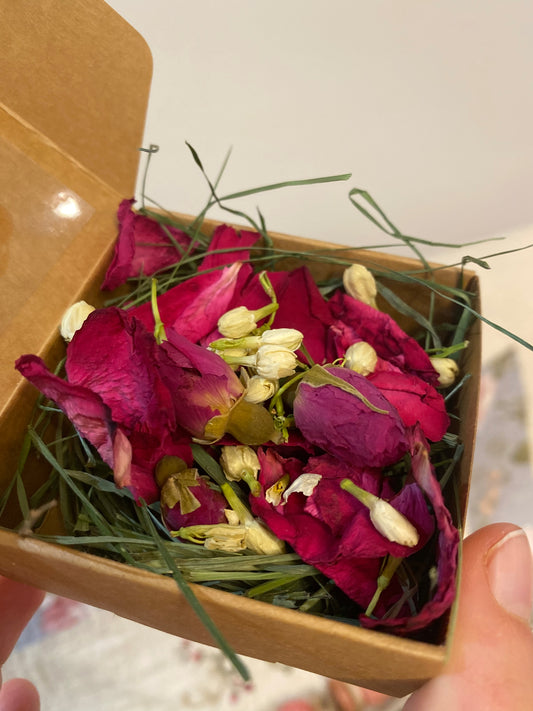 In the Heart of Nature: Floral Blend