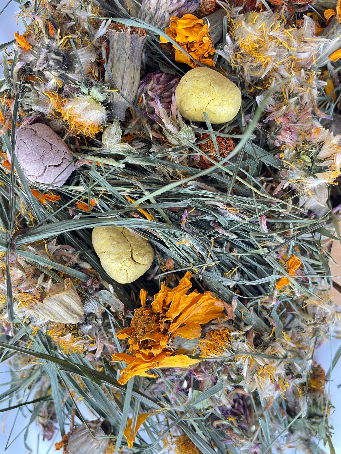 The egg hunt - floral mix