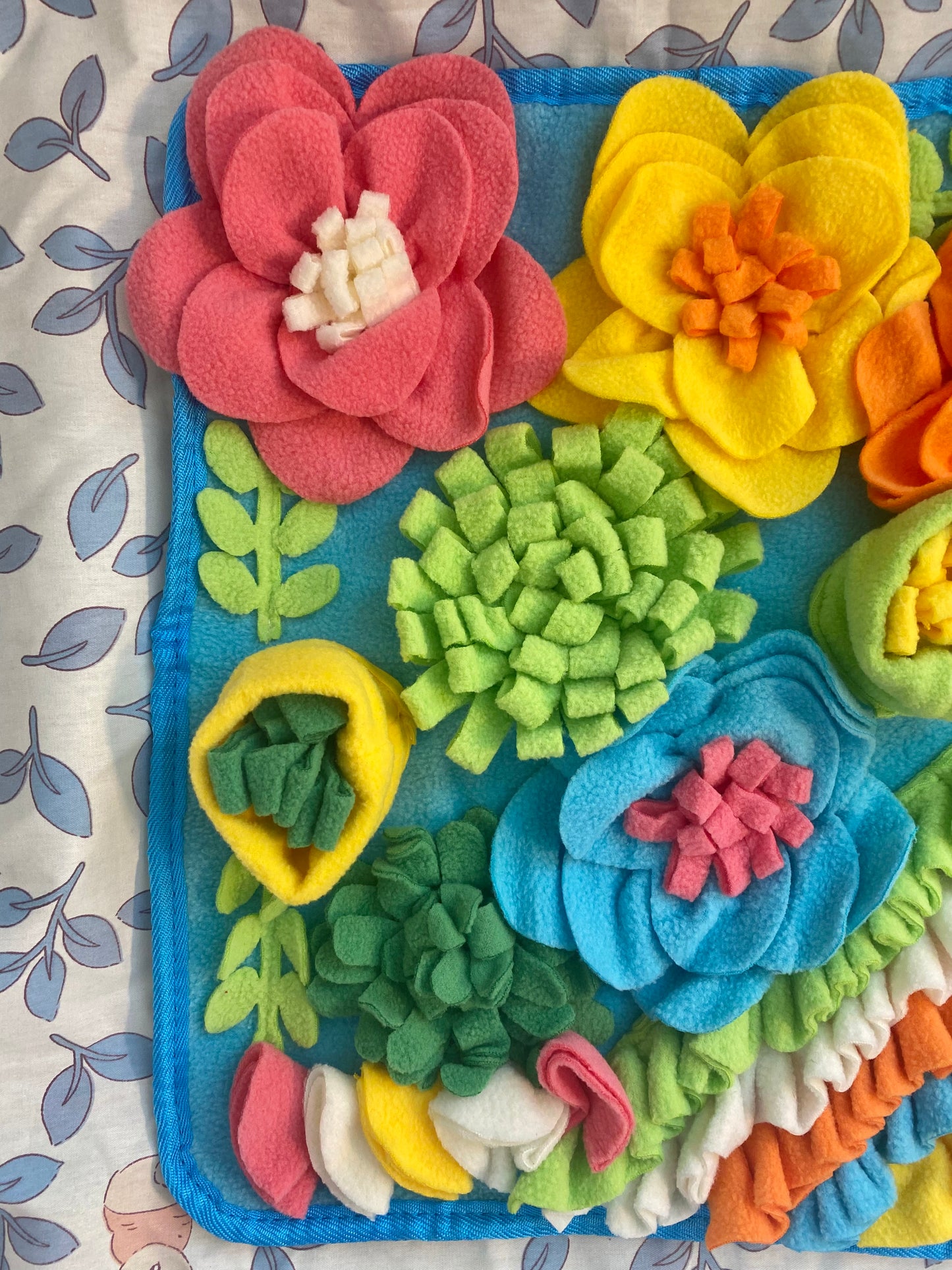 Fun Floral Mat - snuffle mat, foraging enrichment