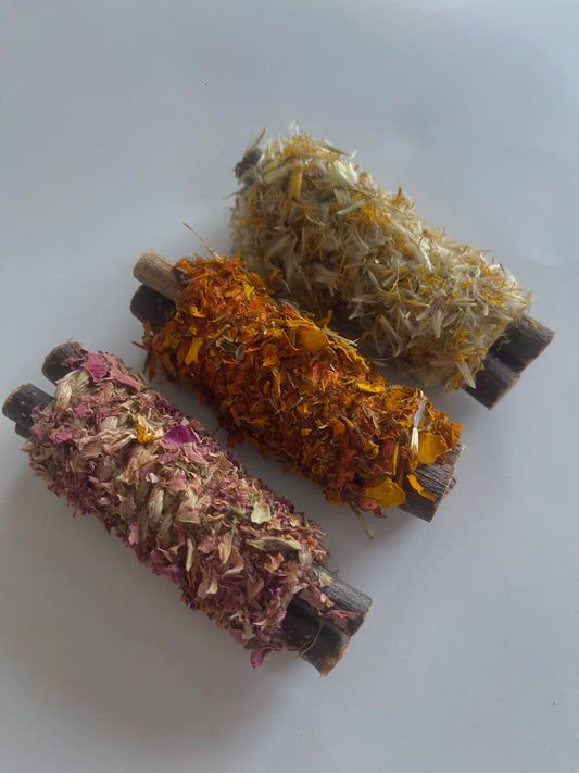 Floral apple sticks