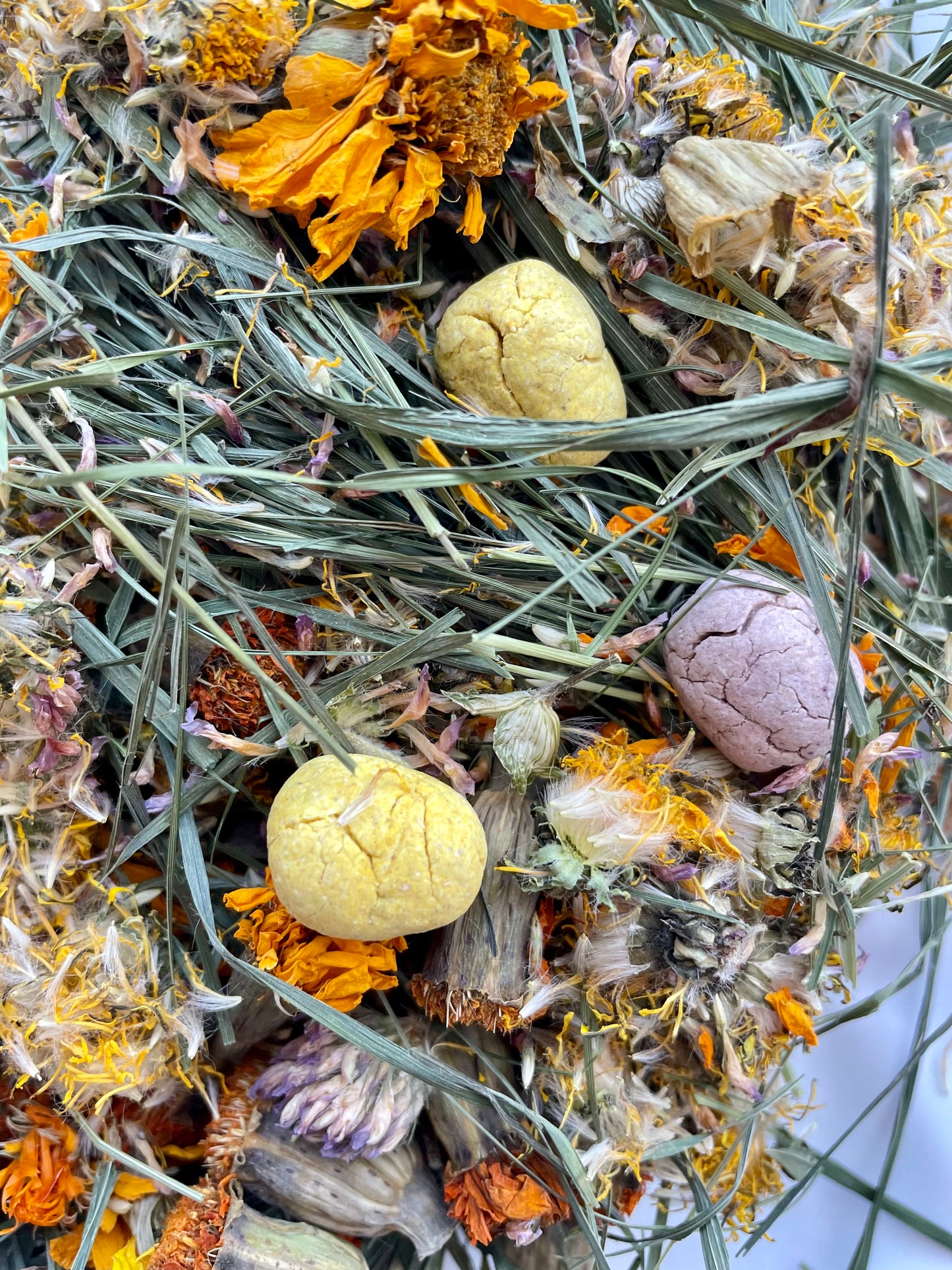 The egg hunt - floral mix