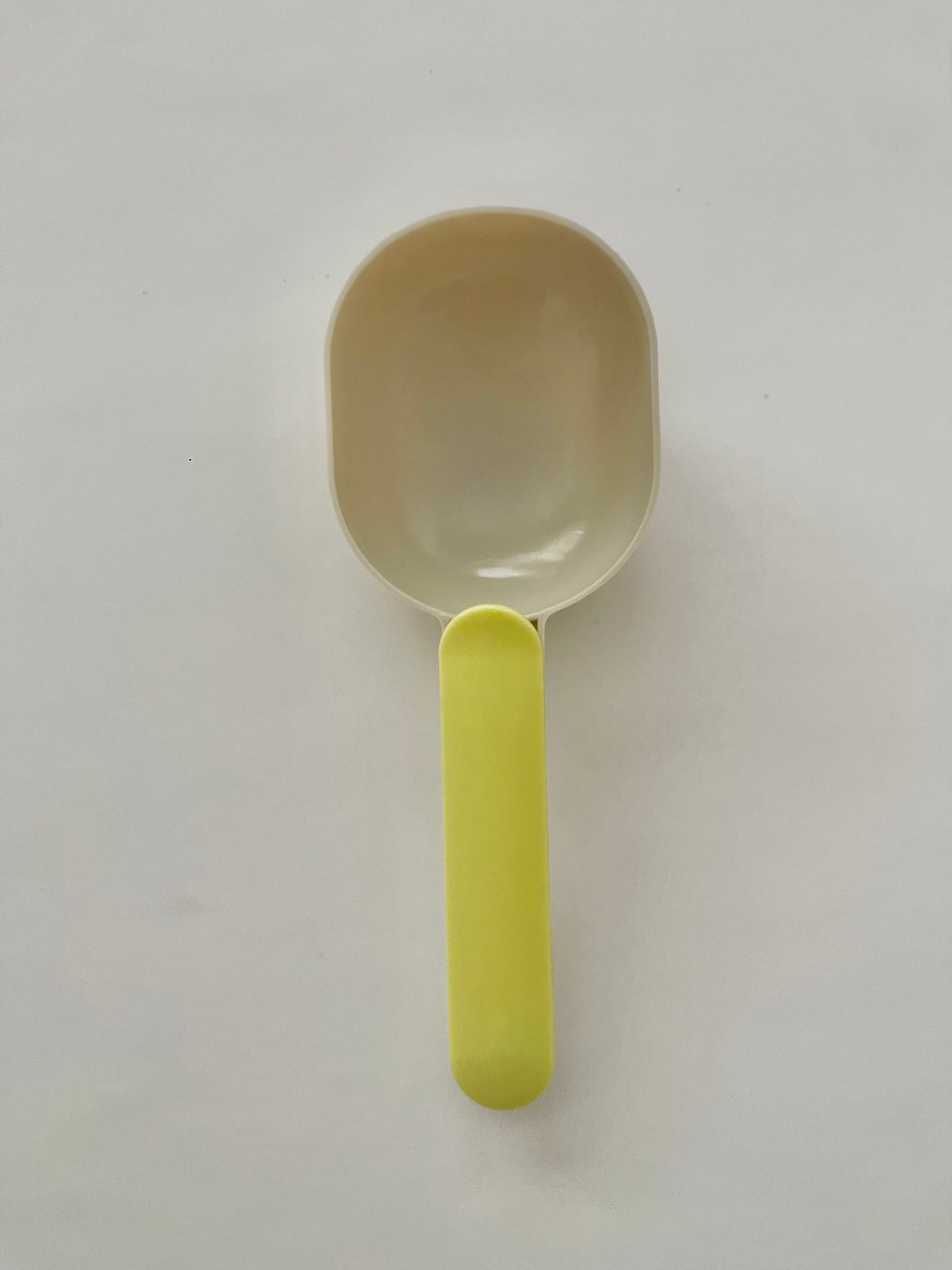 Spoon for Pellets
