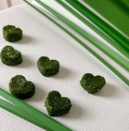 Heart treats organic- grass and banana