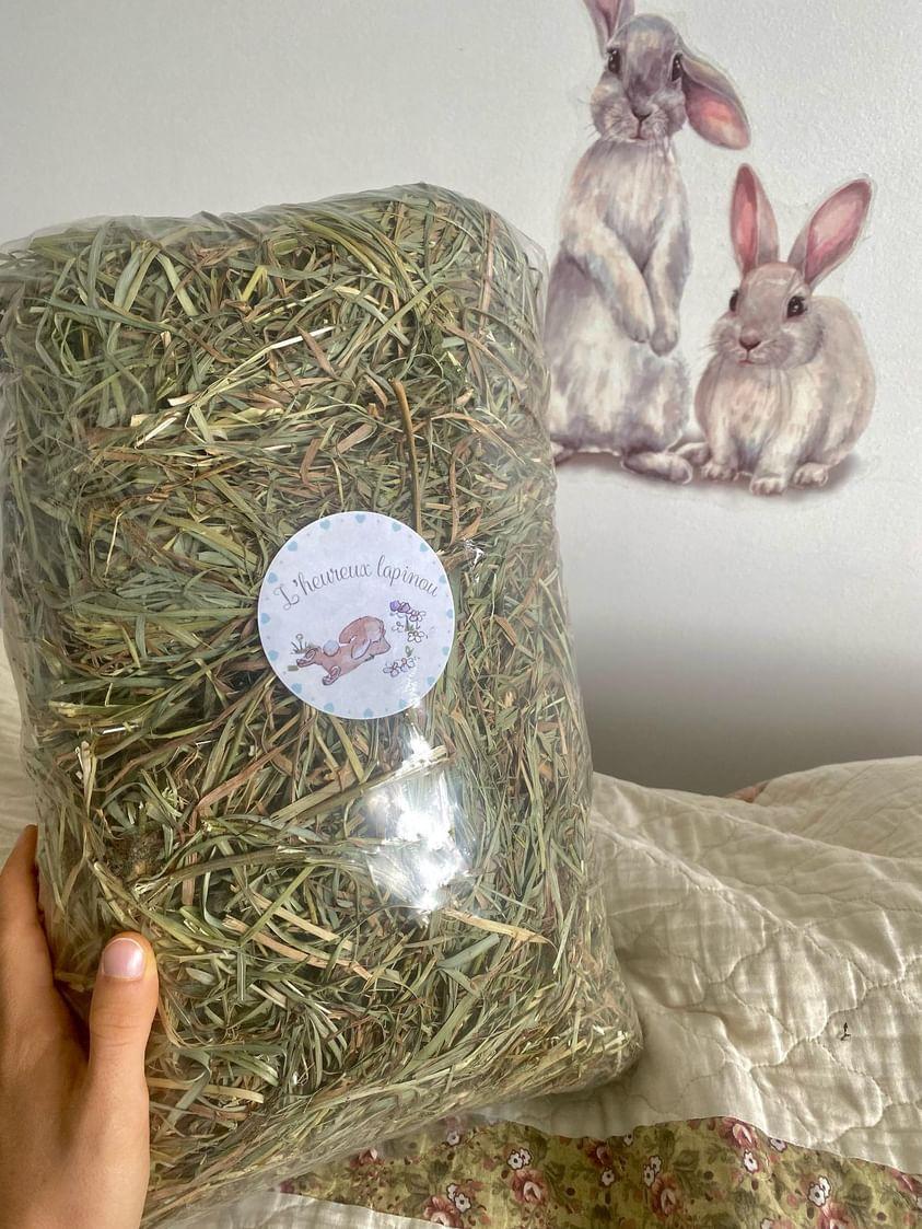 2024. Organic tender Timothy Hay - product of Quebec