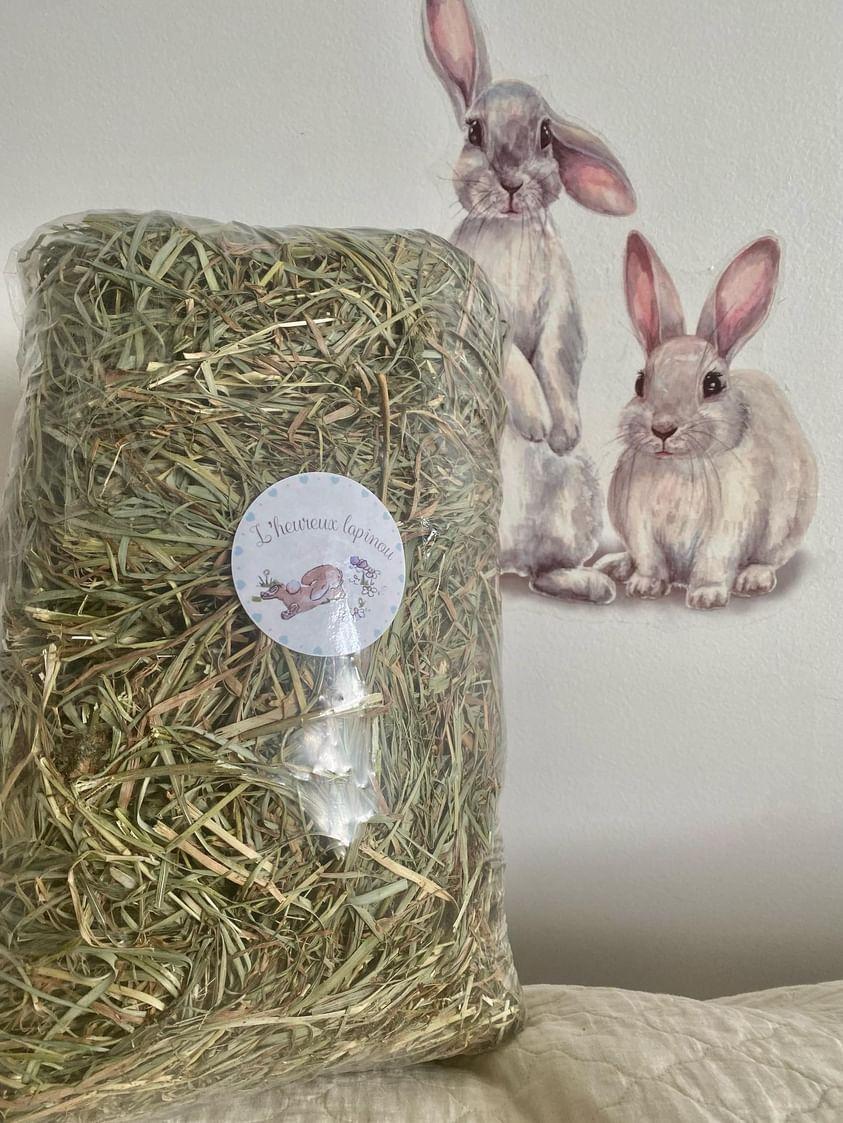 2024. Organic tender Timothy Hay - product of Quebec