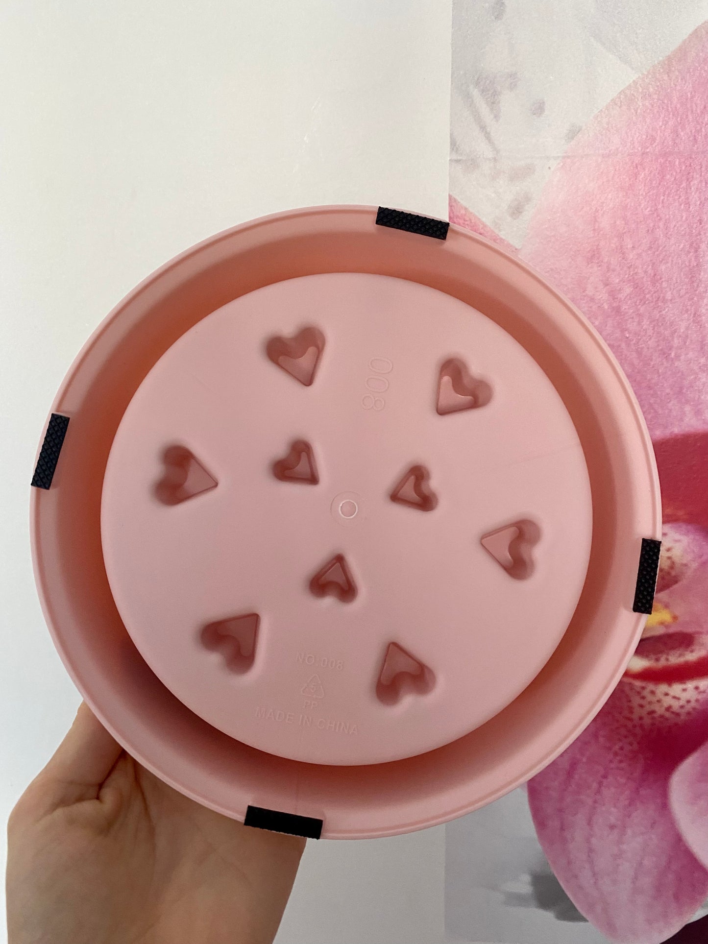 Forage food bowl (heart shaped)
